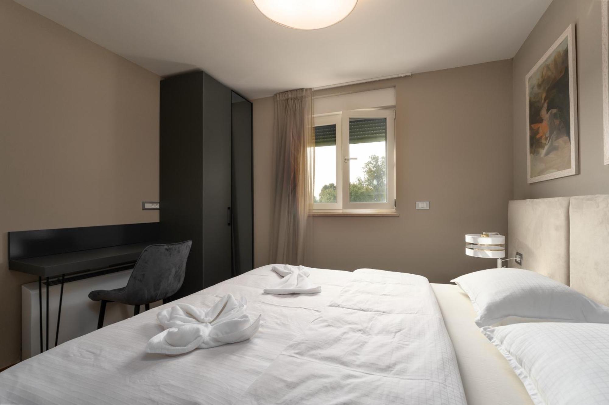 Larum Apartmens ヴルサル エクステリア 写真