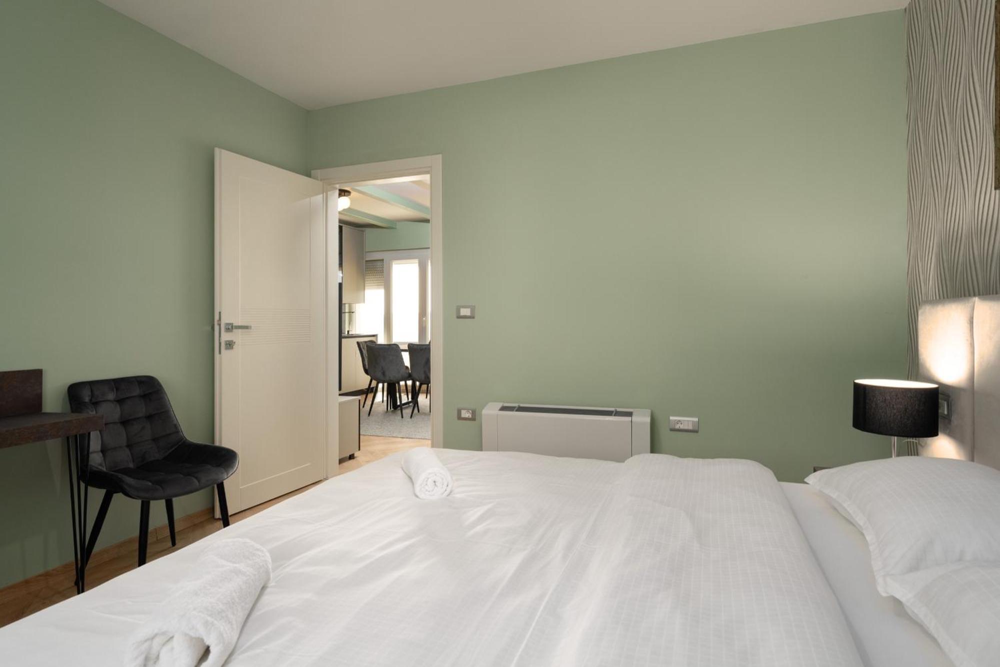 Larum Apartmens ヴルサル エクステリア 写真