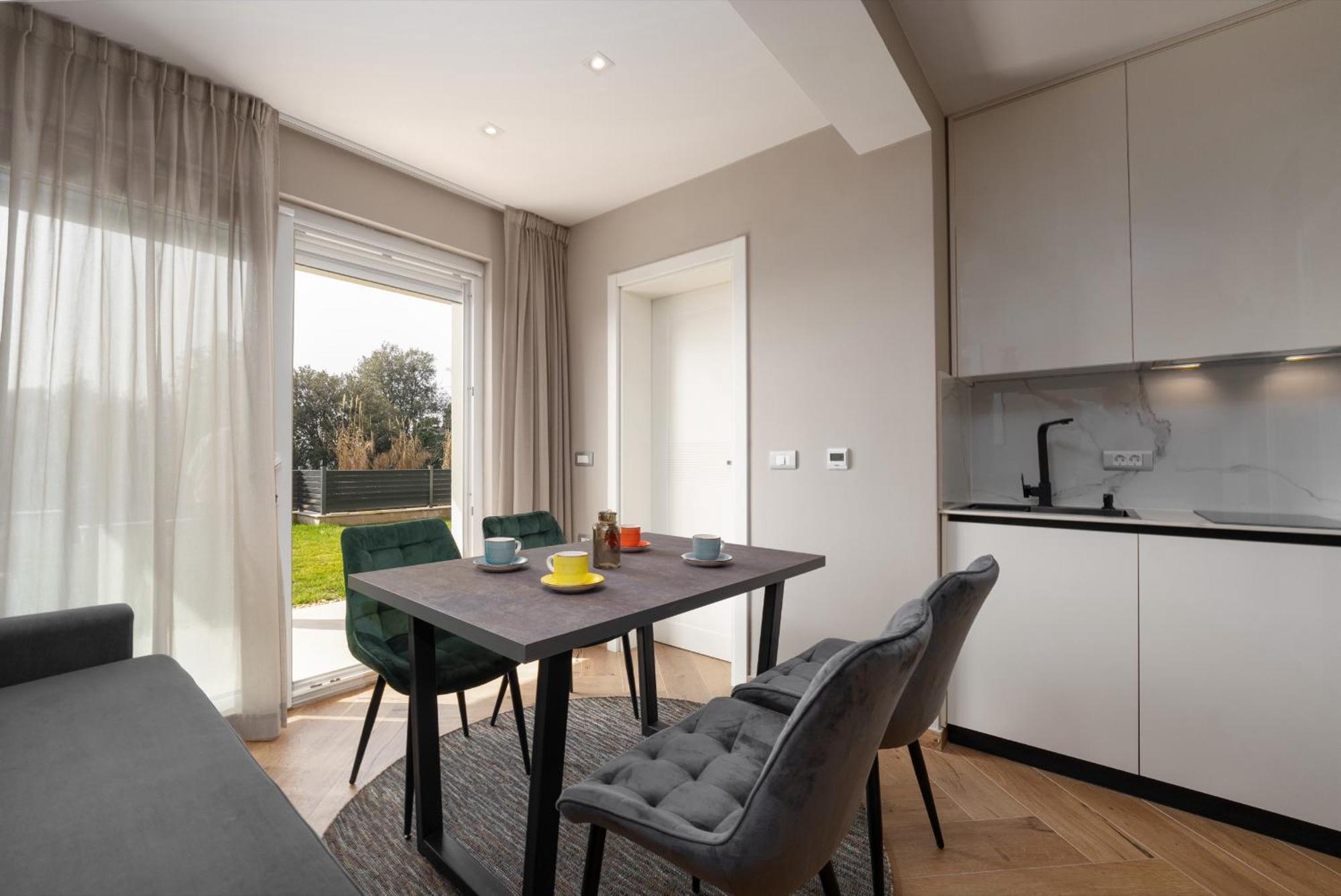 Larum Apartmens ヴルサル エクステリア 写真