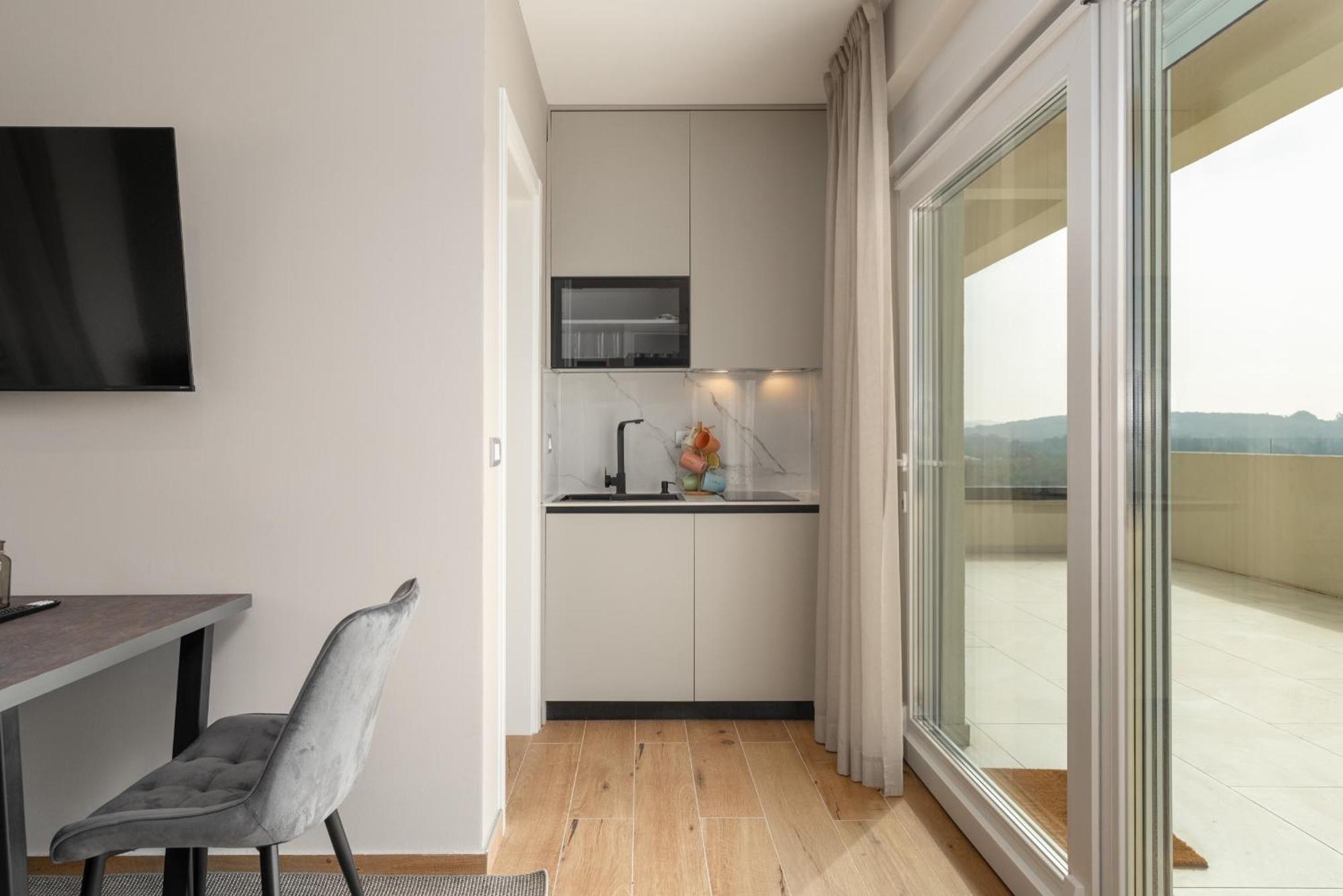 Larum Apartmens ヴルサル エクステリア 写真