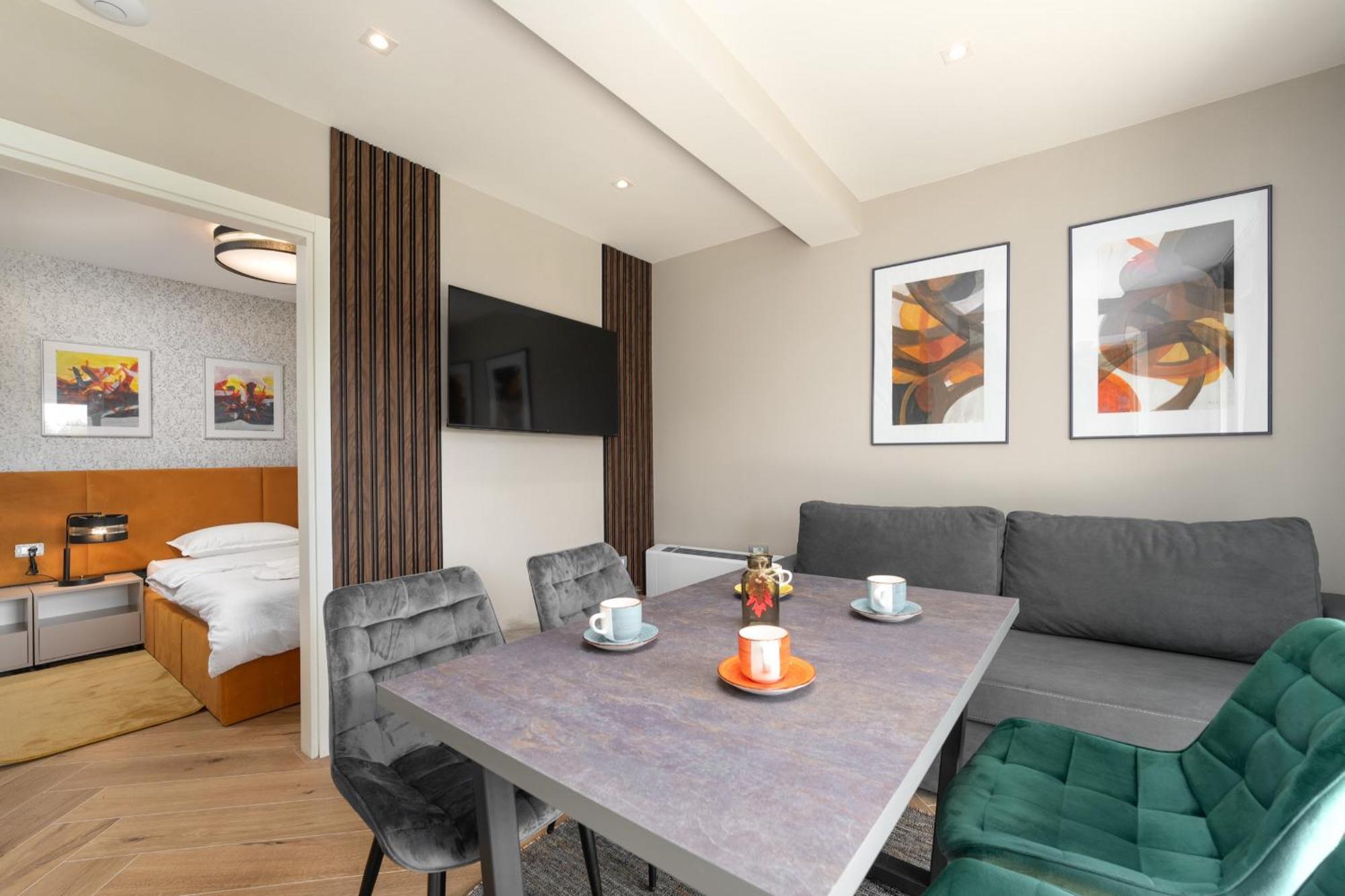 Larum Apartmens ヴルサル エクステリア 写真